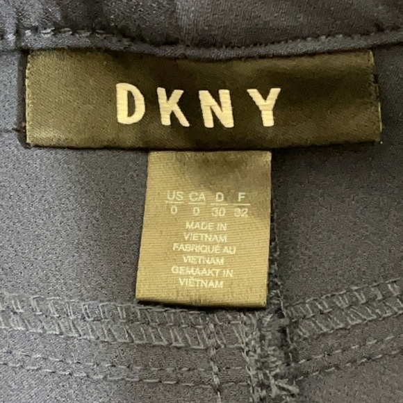 DKNY Navy Blue Front & Back Pockets Size 0 NWT - Picture 5 of 7